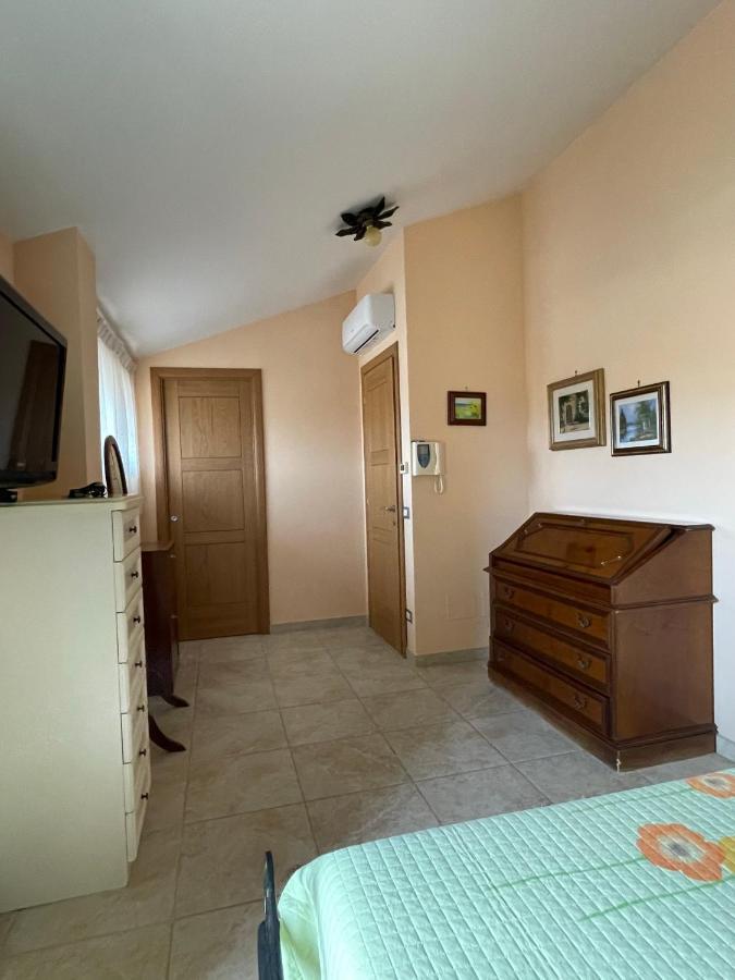 La Casa Di Flora Aeroporto Di Fiumicino Villa Eksteriør billede